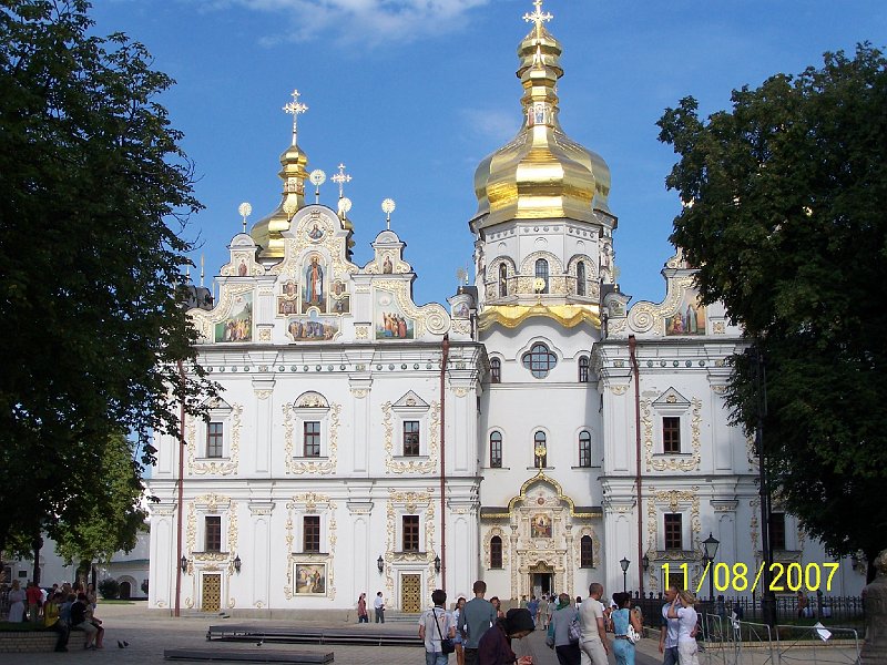 100_2110.JPG - A ete jeden kostol v Kyjeve. ***** One more church in Kiev.